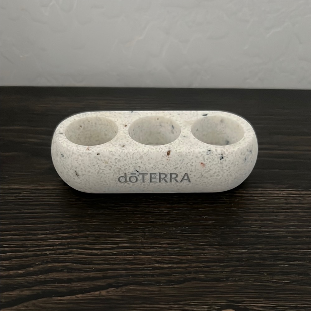 doTERRA Speckled White Essential Oil Holder